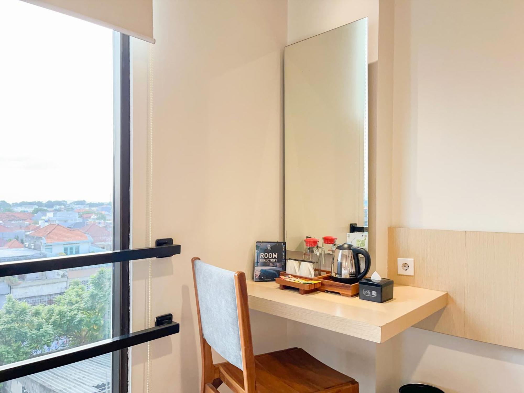 Hotel 88 Embong Malang Tunjungan Surabaya By Wh - Breakfast With The Best View On The Highest Floor And Strategic Location In The City Center Buitenkant foto